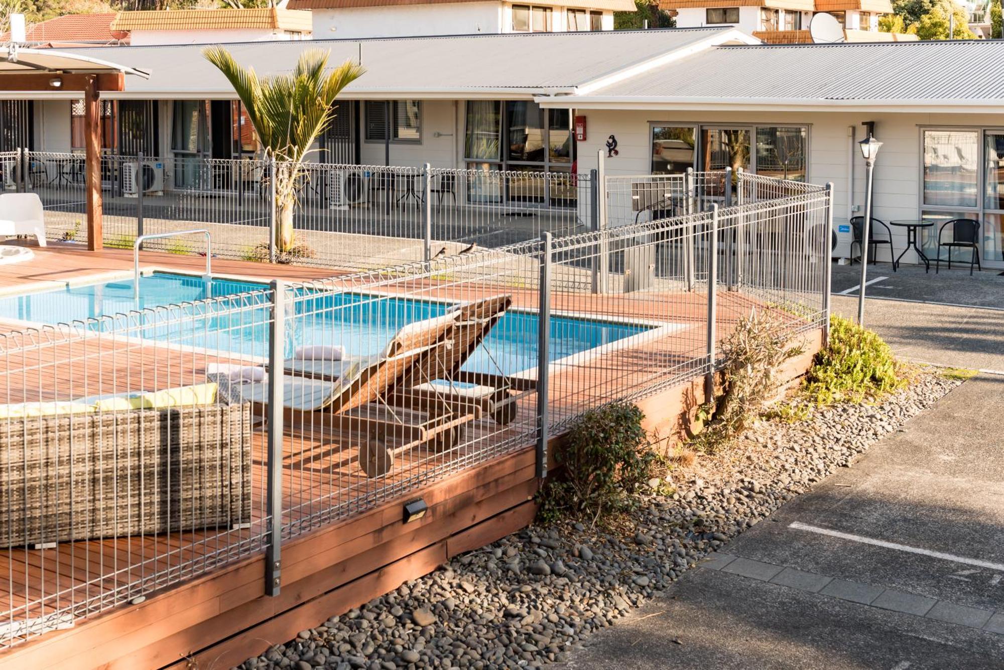 Averill Court Motel Paihia Exterior foto