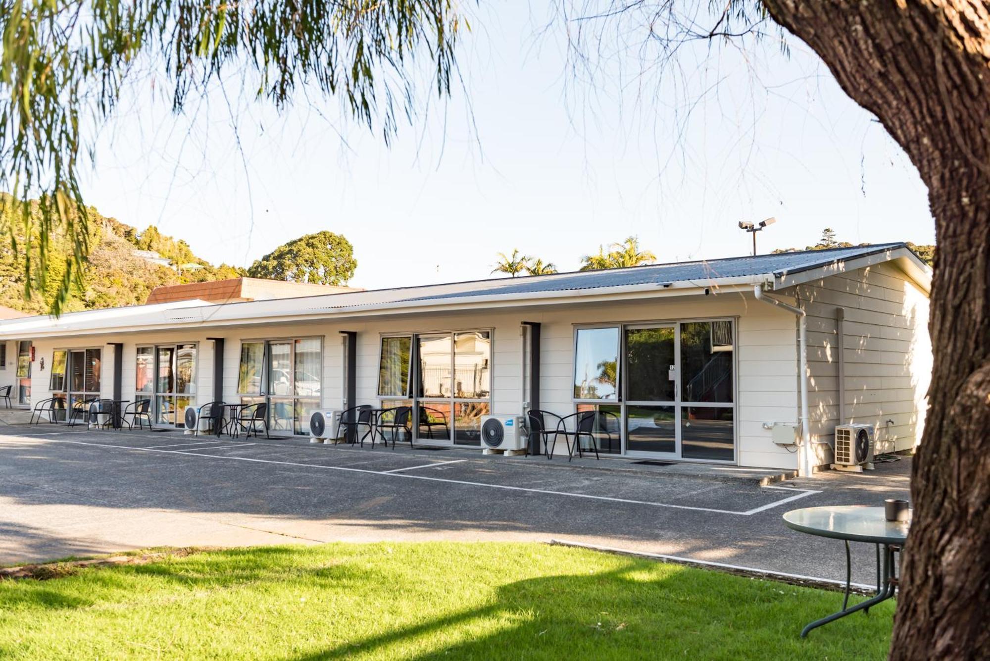 Averill Court Motel Paihia Exterior foto